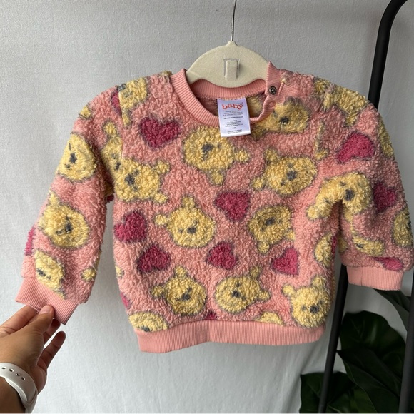 Disney Baby Pink Sherpa Pooh Bear Sweater Crewneck / Size 24 Mons - Picture 2 of 4